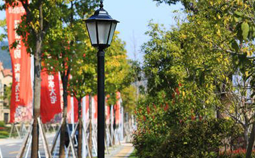 装霍城庭院灯避坑指南：庭院路灯防雷接地要点