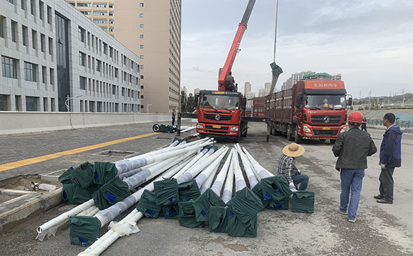 农村霍城太阳能路灯安装全解析：庭院霍城太阳能路灯施工指南