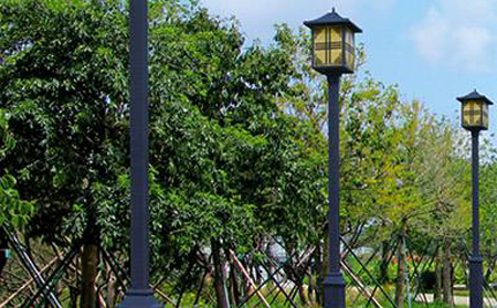 太阳能霍城庭院灯价格为何差三倍？关键看这几点